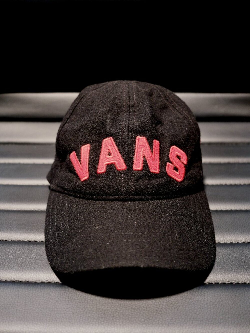 Vans off the wall Black Hat Sports Cap Red Lettering